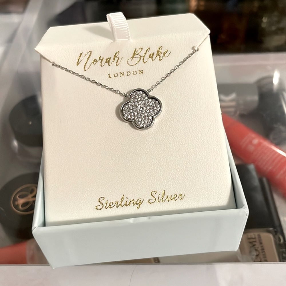 Clover necklace Sterling Silver